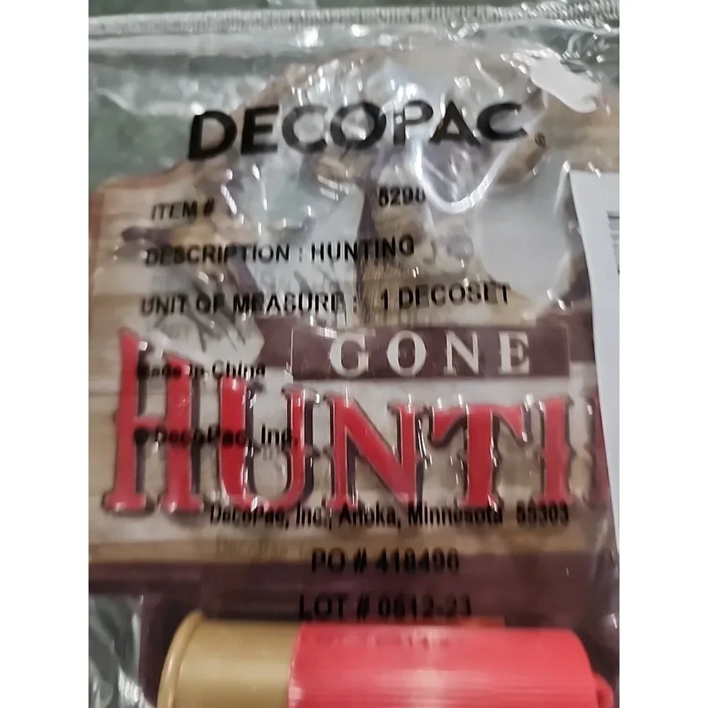 Decopac Gone HUNTING cake Decorating And Shotgun Keychain Kit‎ Deer Grooms Cake
